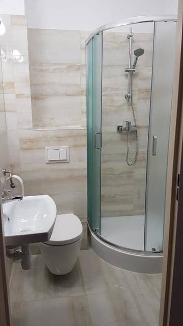 Фото номера Двухместный номер с 2 отдельными кроватями Отель Hotel Śnieżnik г. Клодзко 3